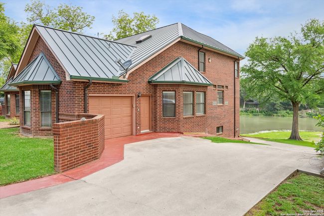 640 Woodlake Dr, House other with 5 bedrooms, 5 bathrooms and null parking in Mcqueeney TX | Image 5