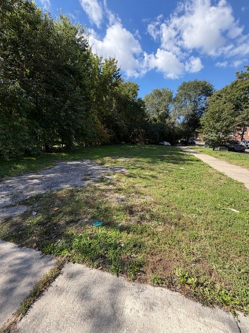 407 77th St, Chicago, IL, 60620-1610 | Card Image