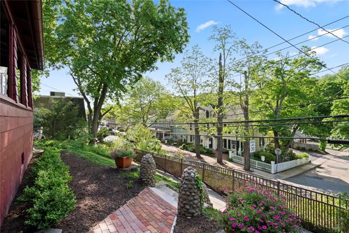 152 Main St, Cold Spring Harbor, NY, 11724-1404 | Card Image