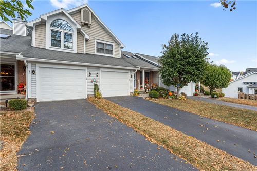 25-25 Great Meadow Cir, Rochester, NY, 14623-2033 | Card Image