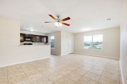 unit-d-2200 Creekside Ln, Georgetown, TX, 78626-8677 | Card Image