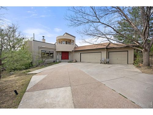 5201 Mail Creek Ln, Fort Collins, CO, 80525-3812 | Card Image