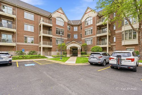 304-445 Village Green Ct, Deerfield, IL, 60015 | Card Image