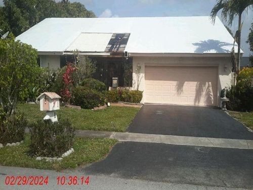 8511 Nw 52nd St, Lauderhill, FL, 33351-4832 | Card Image