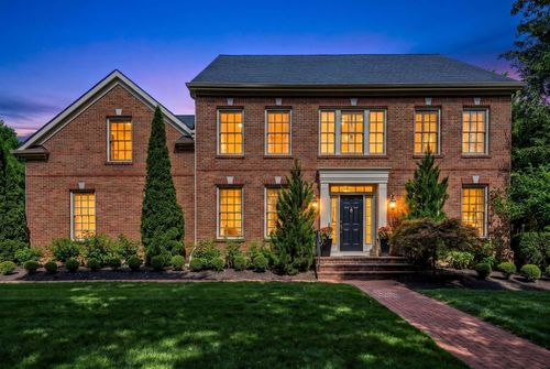 7698 N Goodrich Sq, New Albany, OH, 43054-8929 | Card Image