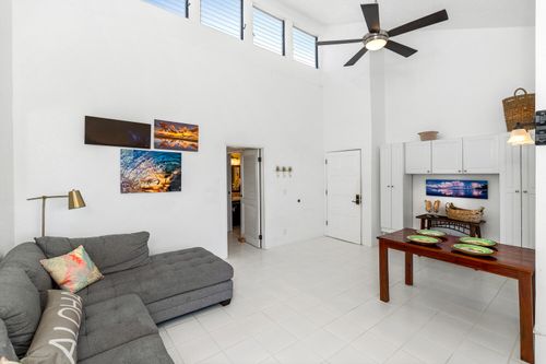 apt-340-75-5863 Kuakini Hwy, Kailua Kona, HI, 96740-2141 | Card Image