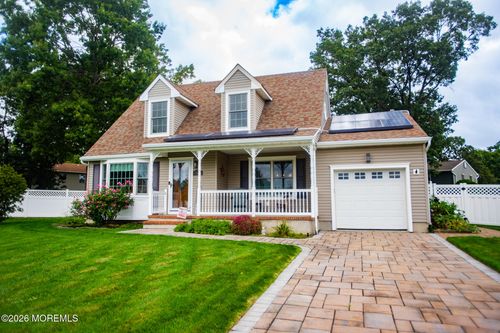 107 Eric Ct, Toms River, NJ, 08753-5300 | Card Image