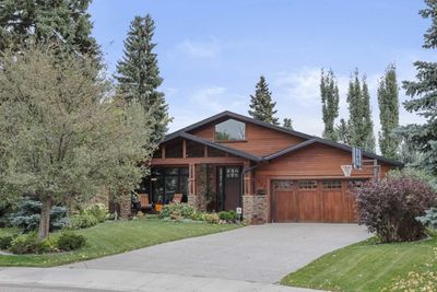 128 Lake Mead Green Se, House other with 4 bedrooms, 4 bathrooms and 5 parking in Calgary AB | Image 2