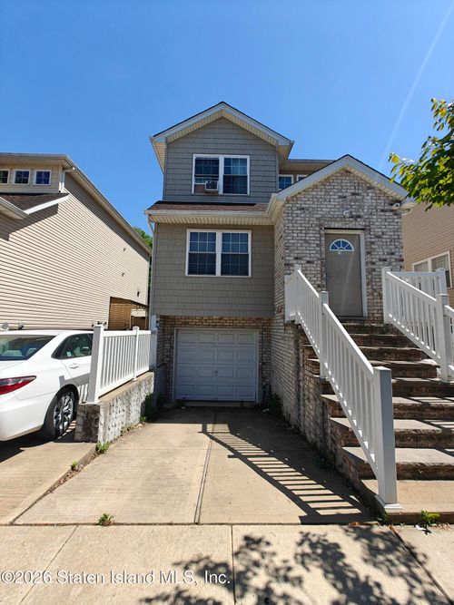 30 Riverside Lane, Staten Island, NY, 10302 | Card Image