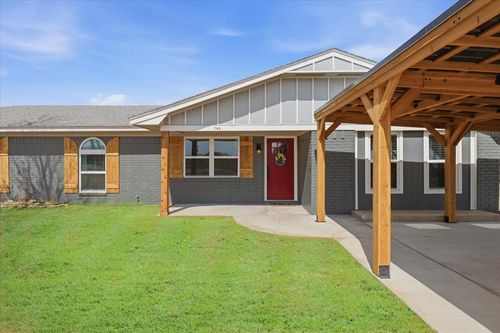 705 E Benton Ave, Sayre, OK, 73662-1903 | Card Image