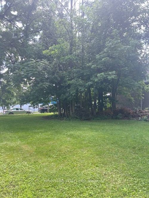 17 Foster St, Perth, ON, K7H1R5 | Card Image