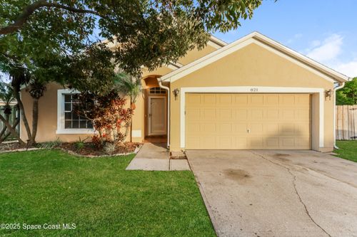 821 Honeysuckle Dr, ROCKLEDGE, FL, 32955-4129 | Card Image