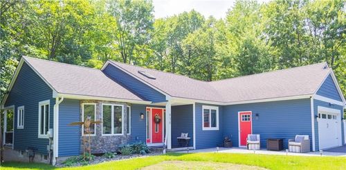 930 Friar Tuck Ln, Webster, NY, 14580-2561 | Card Image