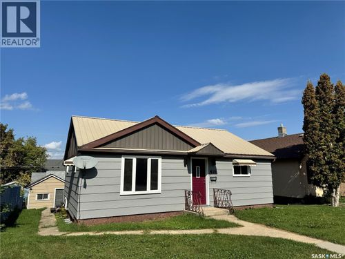 410 20th St E, Prince Albert, SK, S6V1L1 | Card Image