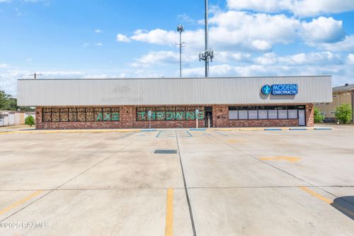 318 Bertrand Dr, Lafayette, LA, 70506-5636 | Card Image