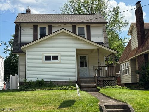 642 Marguerite Ave, Cuyahoga Falls, OH, 44221-1930 | Card Image