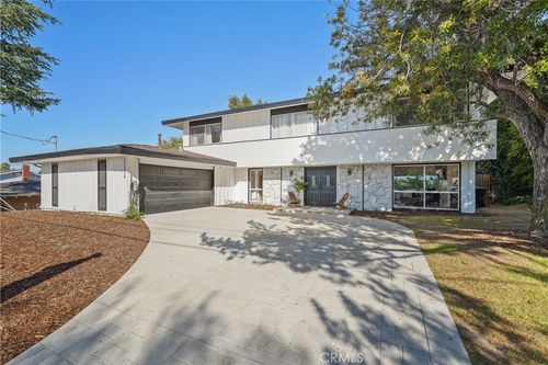 22334 Liberty Bell Rd, Calabasas, CA, 91302-5134 | Card Image