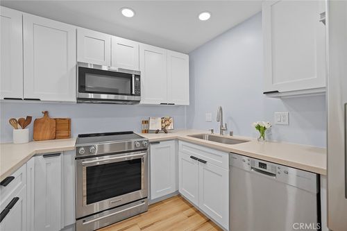 unit-110-4138 E Mendez St, Long Beach, CA, 90815-5134 | Card Image