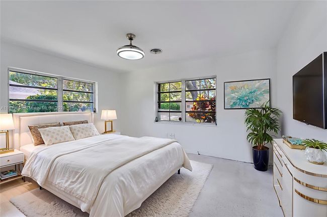 12305 Sw 73 Rd Ave, House other with 4 bedrooms, 3 bathrooms and null parking in Pinecrest FL | Image 8