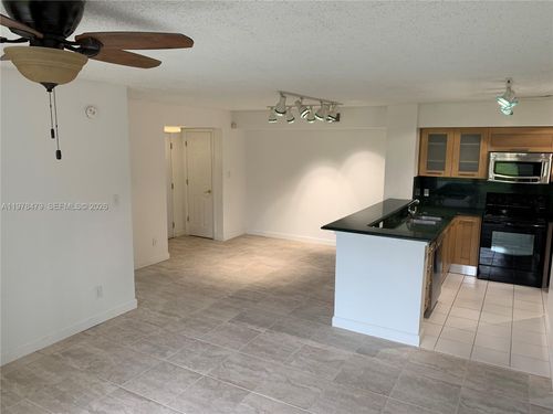 6-570 S Park Rd, Hollywood, FL, 33021-8700 | Card Image