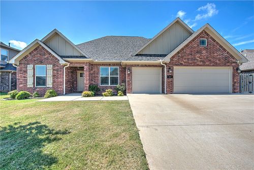 467 Tartaglia Ave, Tontitown, AR, 72762-3073 | Card Image