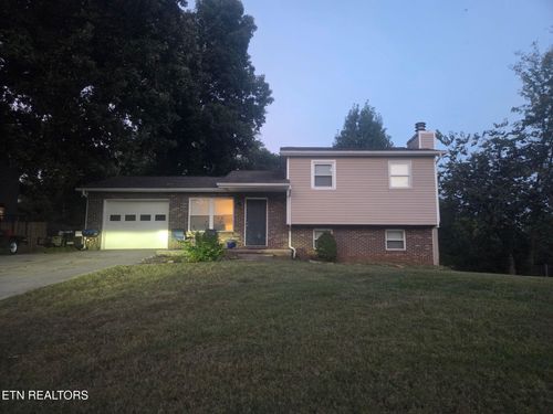 11208 Concord Woods Drive, Knoxville, TN, 37934 | Card Image