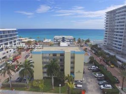 302-3215 N Ocean Dr, Hollywood, FL, 33019-3703 | Card Image