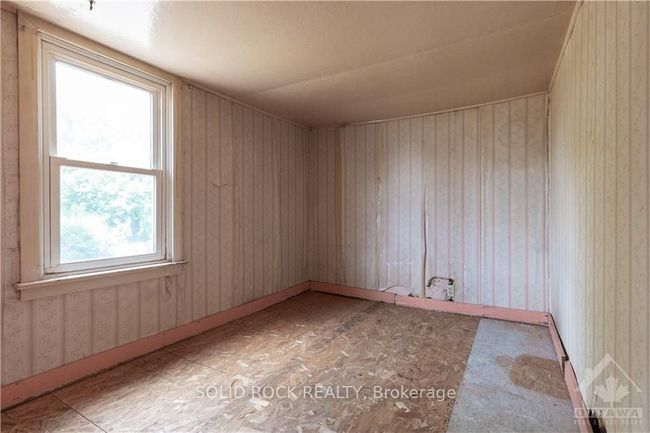 66 Augusta St, House other with 3 bedrooms, 2 bathrooms and 2 parking in South Dundas ON | Image 13