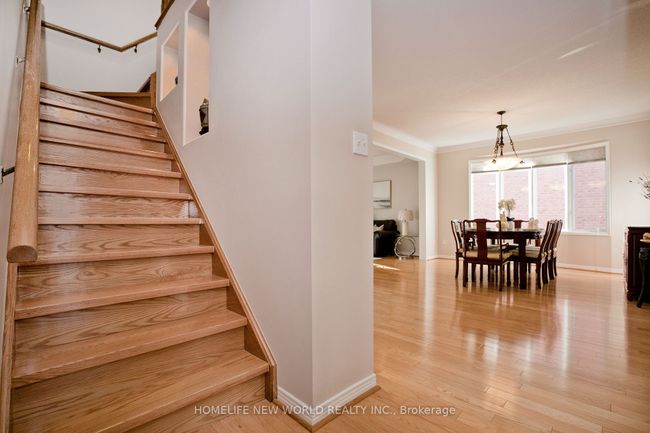 18 Houndsbrook Cres, House other with 5 bedrooms, 4 bathrooms and 6 parking in Unionville ON | Image 8