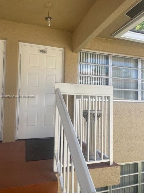 g-10120 Twin Lakes Dr, CORAL SPRINGS, FL, 33071-5354 | Card Image