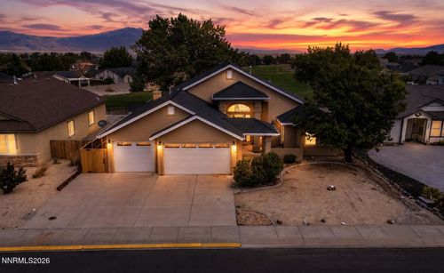 796 Divot Dr, Fernley, NV, 89408-6689 | Card Image