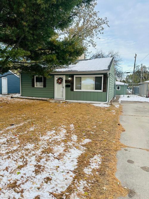 7437 White Oak Ave, Hammond, IN, 46324-2940 | Card Image