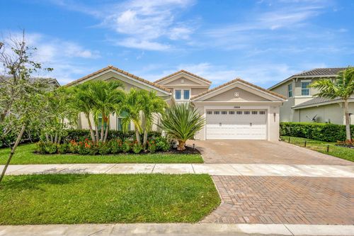 15804 Goldfinch Cir, Westlake, FL, 33470-7005 | Card Image