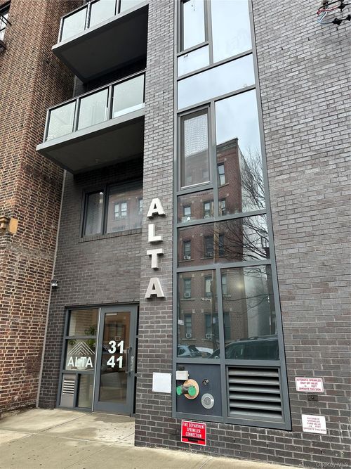 5b-3141 29th St, Astoria, NY, 11106-3301 | Card Image