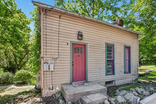 8 Reservoir Rd, Stony Point, NY, 10980-3214 | Card Image
