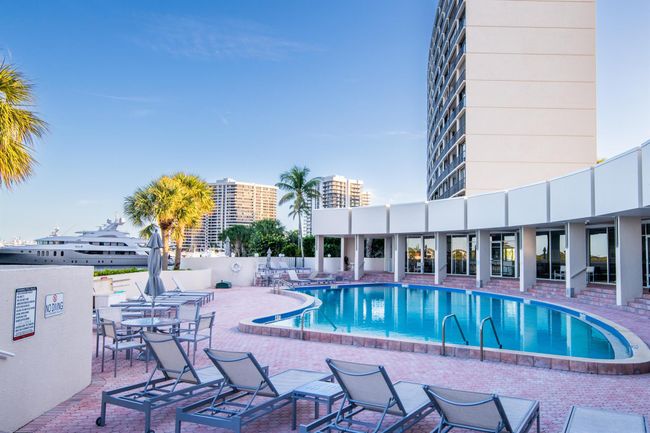 APT-1134 - 122 Lakeshore Dr, Condo with 2 bedrooms, 2 bathrooms and null parking in North Palm Beach FL | Image 62