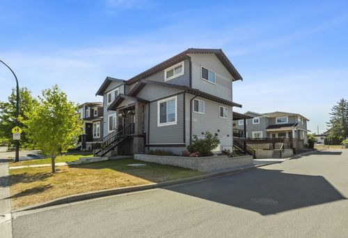 20388 Wicklund Ave, Maple Ridge, BC, V2X2Z5 | Card Image