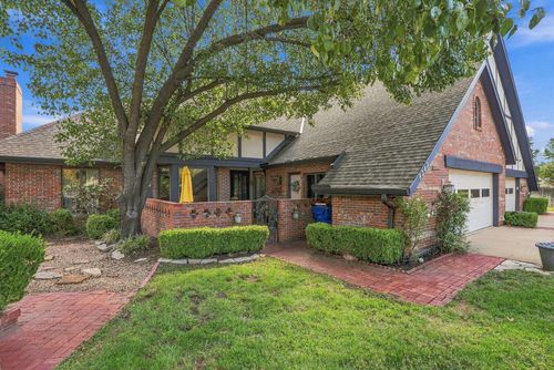 8242 E Douglas Ave, Wichita, KS, 67206-2344 | Card Image