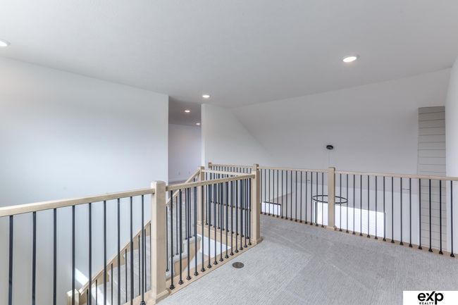 28574 Jessie Cir, House other with 3 bedrooms, 3 bathrooms and 3 parking in Valley NE | Image 28
