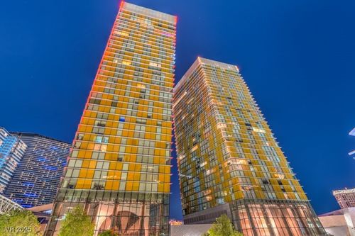 708-3722 Las Vegas Blvd S, Las Vegas, NV, 89158 | Card Image