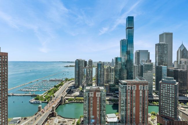 APT-4905 - 451 E Grand Ave, Condo with 3 bedrooms, 4 bathrooms and 2 parking in CHICAGO IL | Image 37