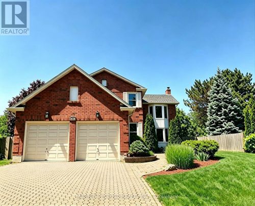 47 Glen Hill Drive, Whitby (Blue Grass Meadows), ON, L1N6Z8 | Card Image