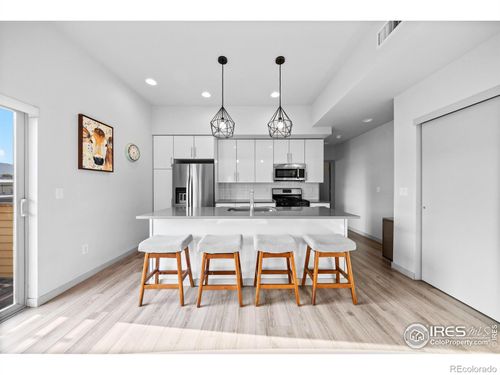 unit-302-2445 Junction Pl, Boulder, CO, 80301-2155 | Card Image