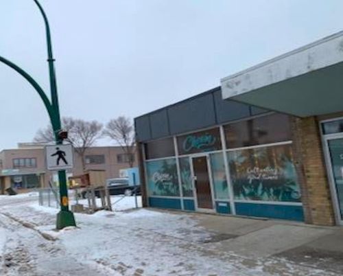 406 13 St N, Lethbridge, AB, T1H2S2 | Card Image