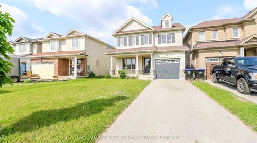 184 Maplewood Dr, Angus, ON, L0M1B4 | Card Image