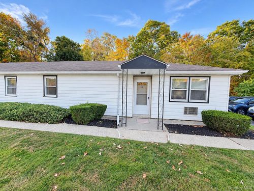 8-635 South St, Highland, NY, 12528-2270 | Card Image