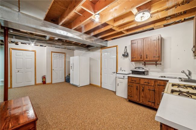 452 Upper Service Rd, House other with 3 bedrooms, 3 bathrooms and 8 parking in Hookstown PA | Image 39