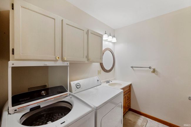 101 E Maple St, House other with 3 bedrooms, 2 bathrooms and null parking in Fowler IN | Image 21