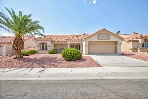 8825 Kingsmill Dr, Las Vegas, NV, 89134-8619 | Card Image