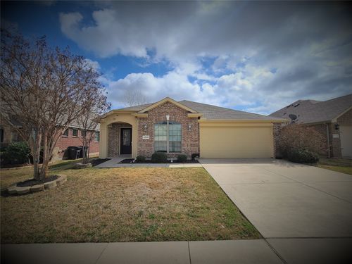 6256 Chalk Hollow Dr, Fort Worth, TX, 76179-7722 | Card Image